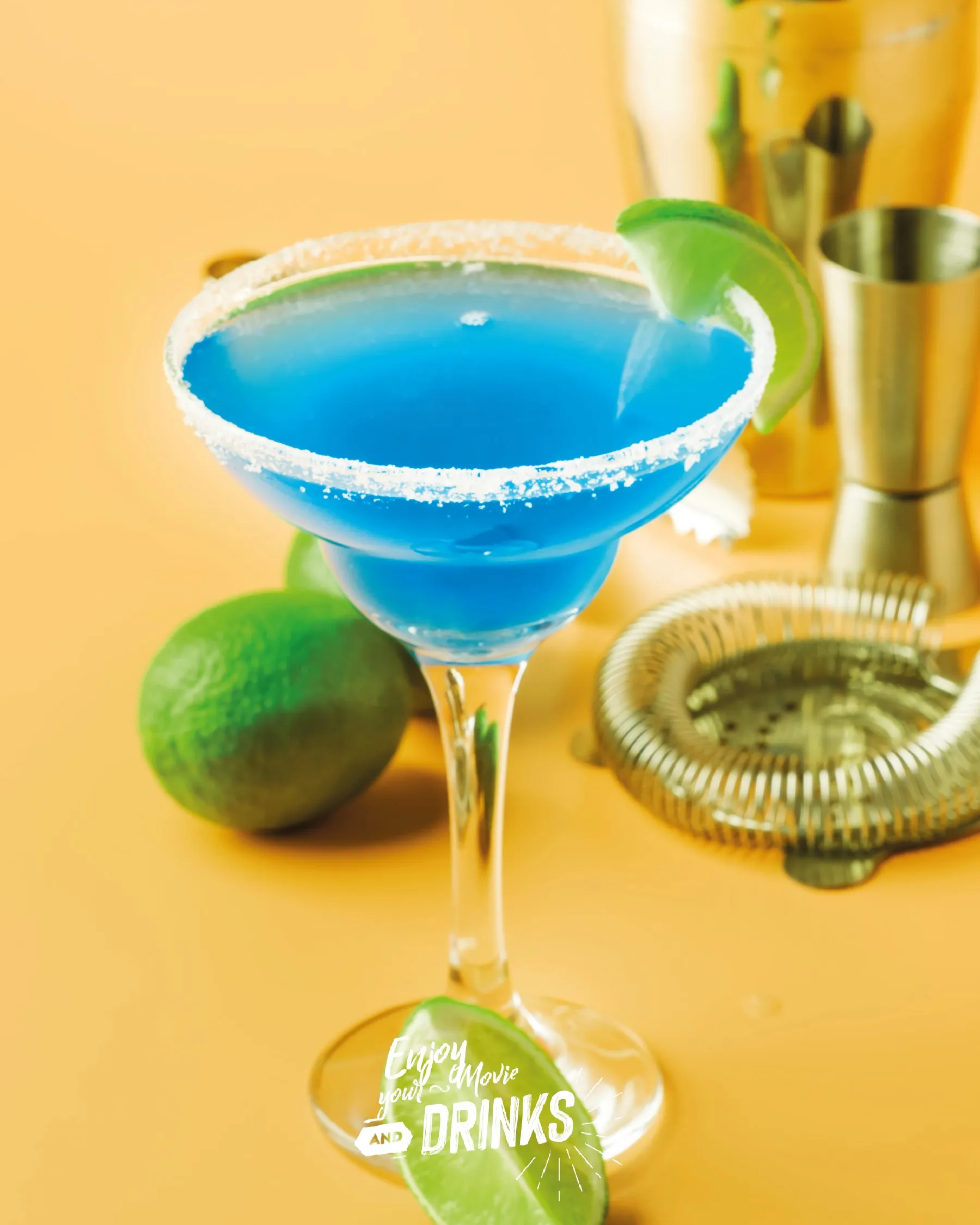 Beitrag für die Sky Bar mit blauem Cocktail